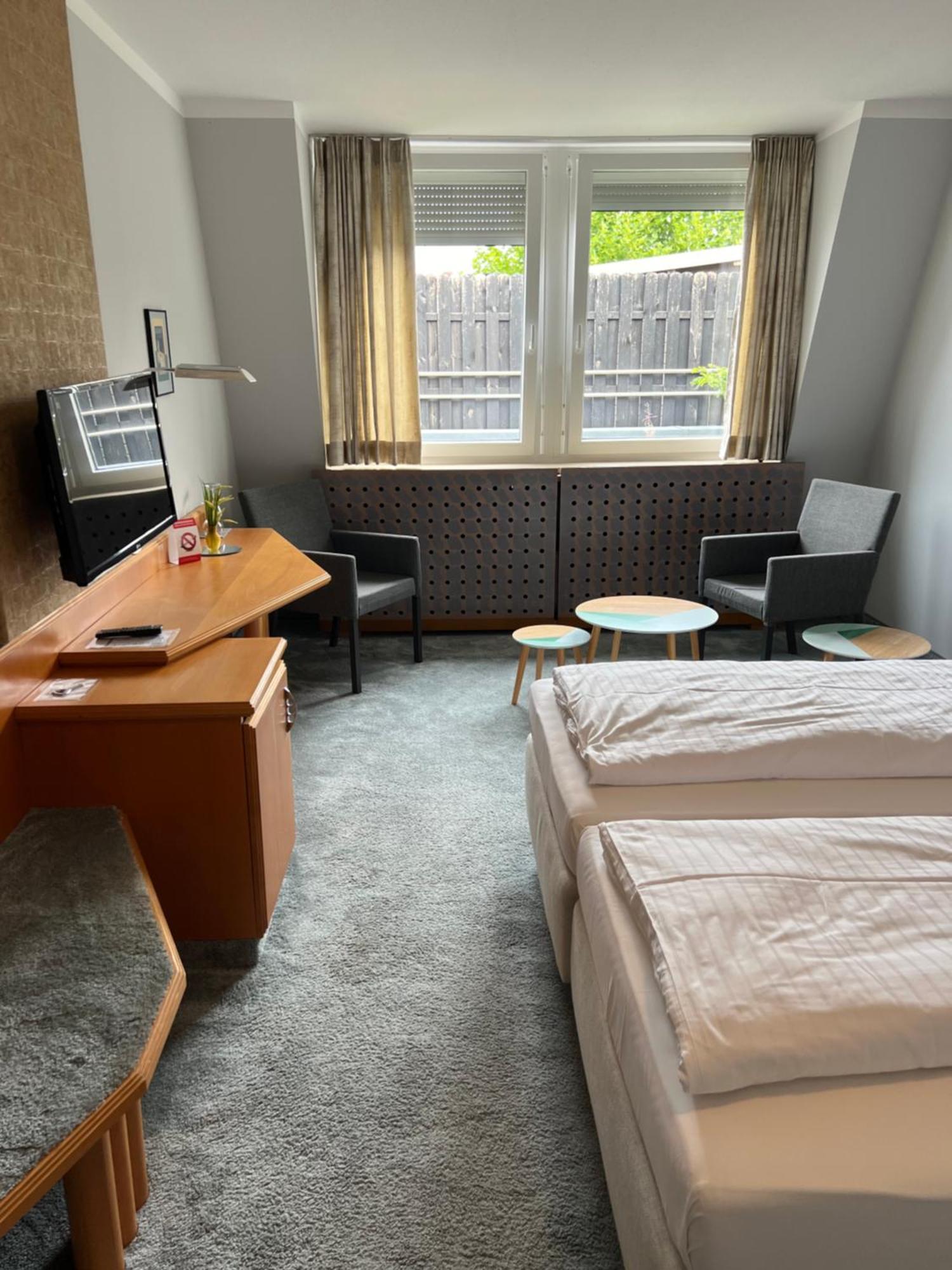 Hotel Lachnerhof Erlangen Exteriör bild